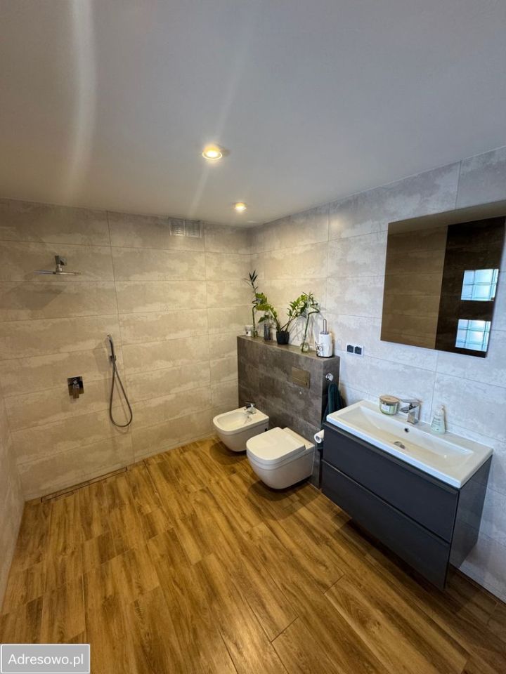 dom wolnostojący, 5 pokoi Zgierz. Zdjęcie 9