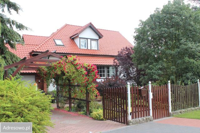 dom wolnostojący, 6 pokoi Złotkowo. Zdjęcie 1