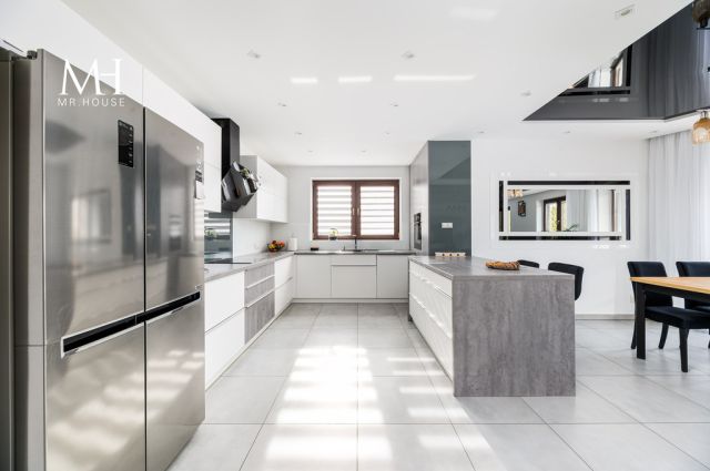 dom wolnostojący, 6 pokoi Dąbrówka Wielka. Zdjęcie 4