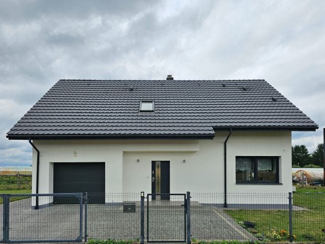 dom wolnostojący, 5 pokoi Zaleszczyce Popiele. Zdjęcie 1