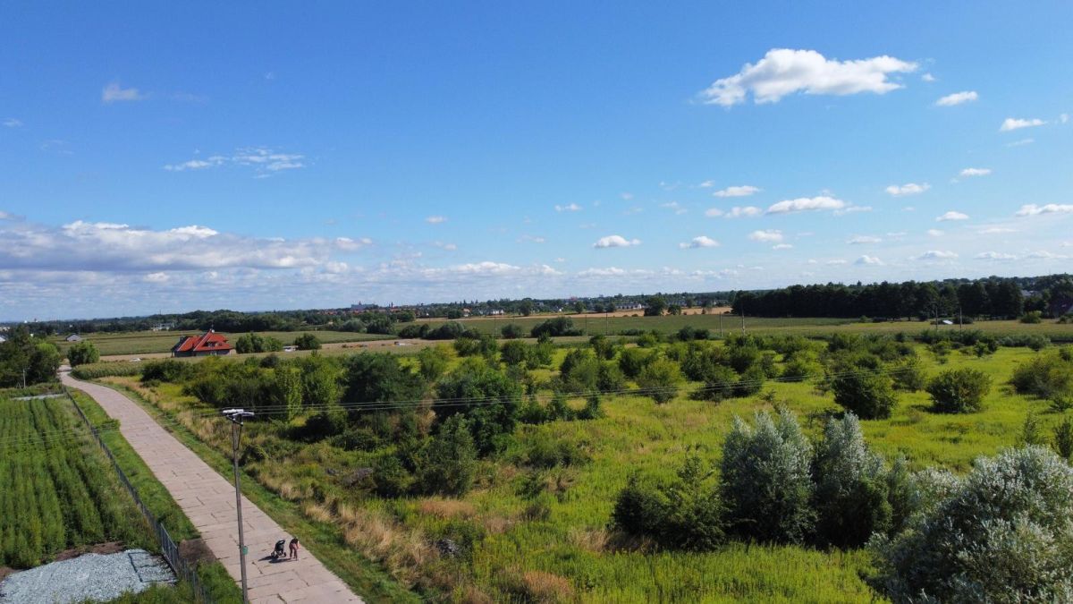 Działka inwestycyjna Iwiny, ul. Franza Petera Schuberta. Zdjęcie 3