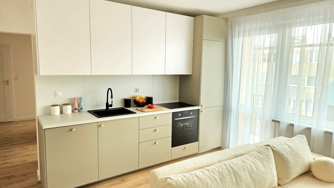 Mieszkanie 3-pokojowe Przemyśl Kmiecie, ul. Henryka Wieniawskiego. Zdjęcie 3