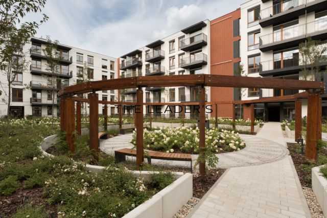 Mieszkanie 3-pokojowe Warszawa Wilanów, ul. Jerzego Holzera. Zdjęcie 2