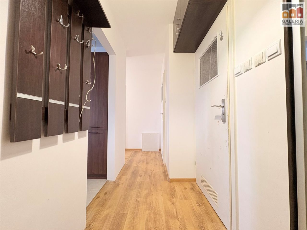 Mieszkanie 3-pokojowe Rzeszów Staromieście, ul. Antoniego Gromskiego. Zdjęcie 2