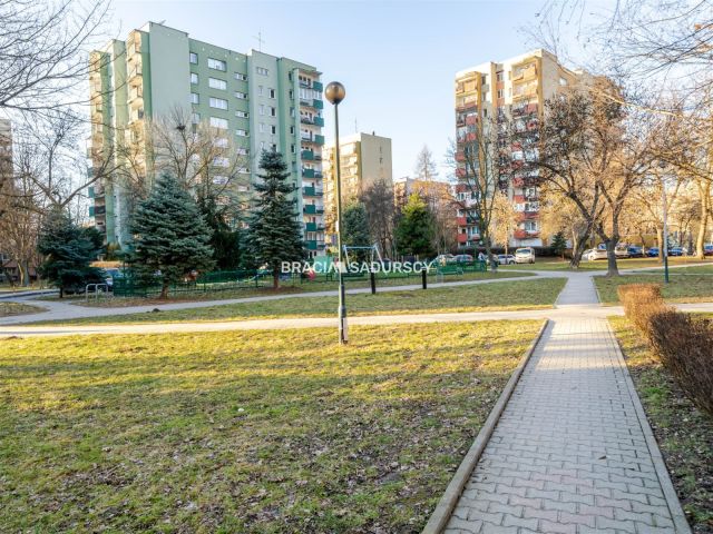 Mieszkanie 3-pokojowe Kraków Czyżyny, os. Dywizjonu 303. Zdjęcie 17