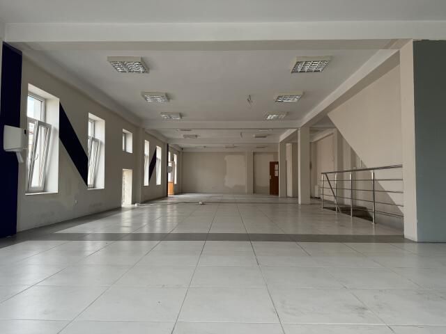 Lokal Zambrów, pl. gen. Władysława Sikorskiego. Zdjęcie 5