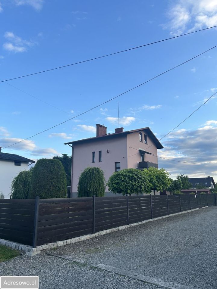 dom wolnostojący, 5 pokoi Landek. Zdjęcie 1