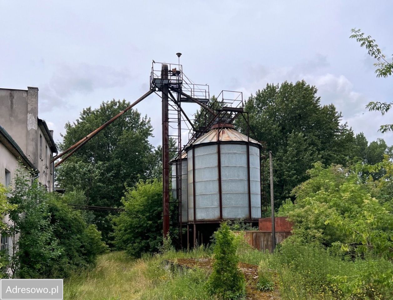 Hala/magazyn Kisiny. Zdjęcie 4