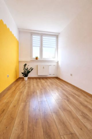 Mieszkanie 3-pokojowe Jelenia Góra, ul. Obrońców Westerplatte. Zdjęcie 9