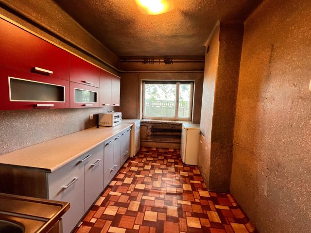 dom wolnostojący, 3 pokoje Popów. Zdjęcie 17