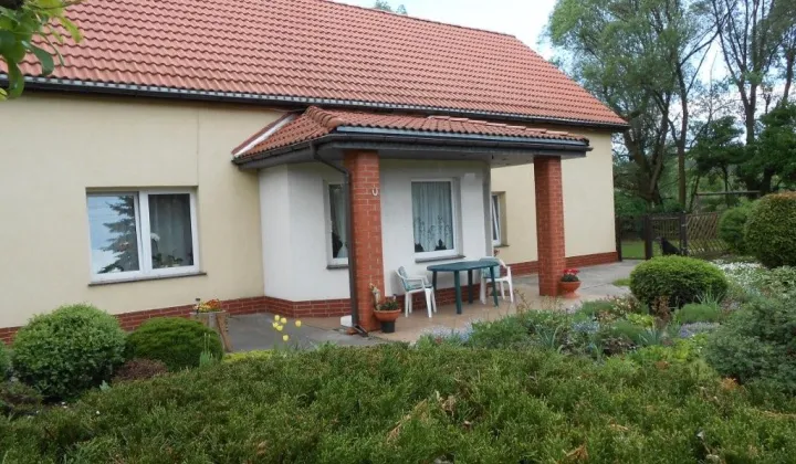 dom wolnostojący, 5 pokoi Kamienna Góra, obrzeża miasta