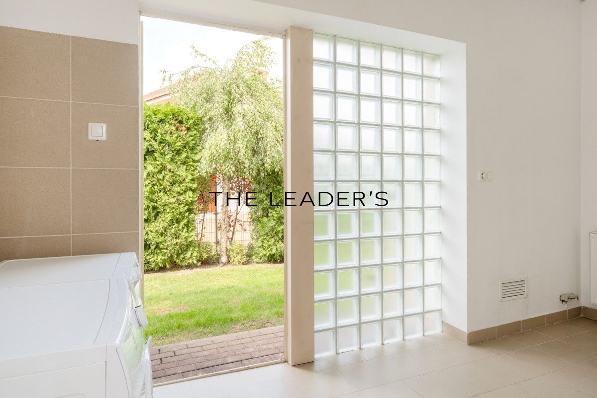 dom wolnostojący, 7 pokoi Bielawa. Zdjęcie 18