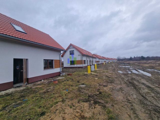 bliźniak, 3 pokoje Jelcz-Laskowice. Zdjęcie 15