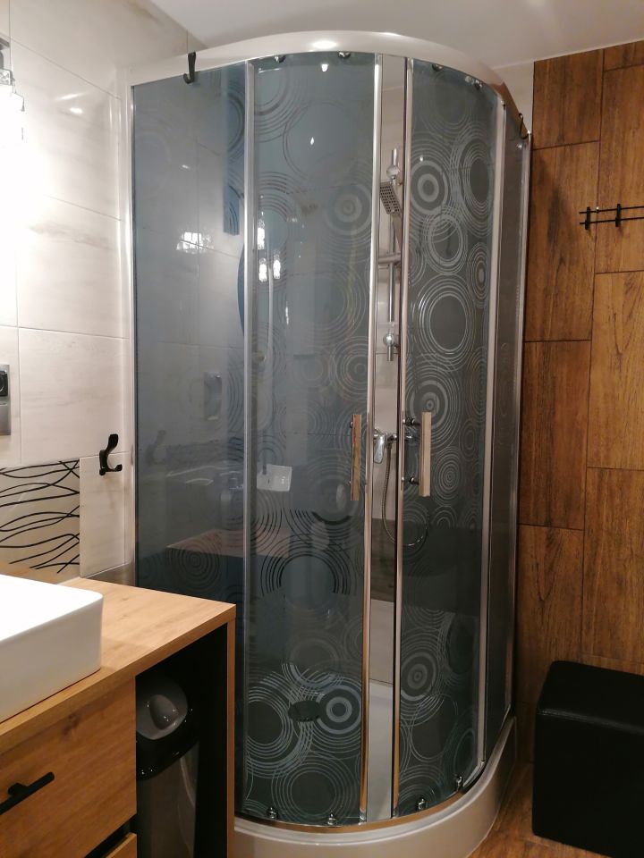 dom wolnostojący, 18 pokoi Karpacz Centrum, ul. Nad Łomnicą. Zdjęcie 20