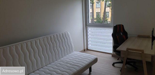 Mieszkanie 3-pokojowe Legnica, ul. Saperska. Zdjęcie 1