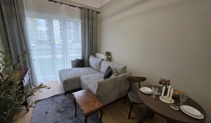 Mieszkanie 2-pokojowe Warszawa Okęcie, ul. Łopuszańska