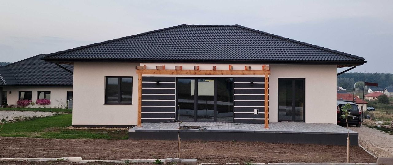 dom wolnostojący Brzeziny, ul. Sportowa. Zdjęcie 2