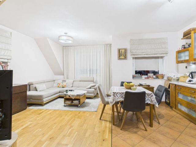 Mieszkanie 4-pokojowe Gdańsk Orunia, ul. gen. Augusta Emila Fieldorfa. Zdjęcie 2