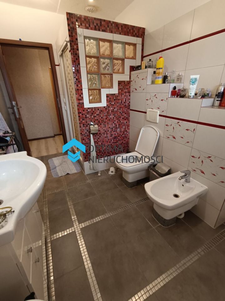 dom wolnostojący, 5 pokoi Jelenia Góra Sobieszów. Zdjęcie 3