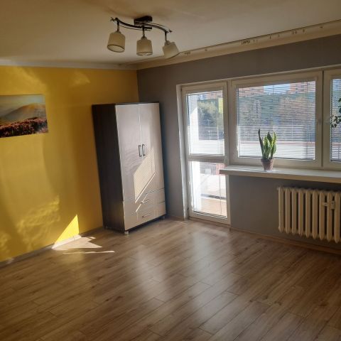 Mieszkanie 3-pokojowe Łódź Chojny, ul. Mieszkalna. Zdjęcie 1