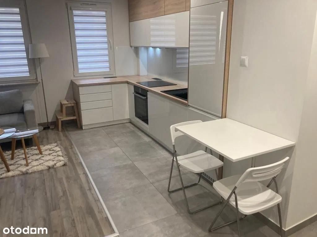 Mieszkanie 2-pokojowe Bielsko-Biała Śródmieście, ul. Romana Dmowskiego. Zdjęcie 3