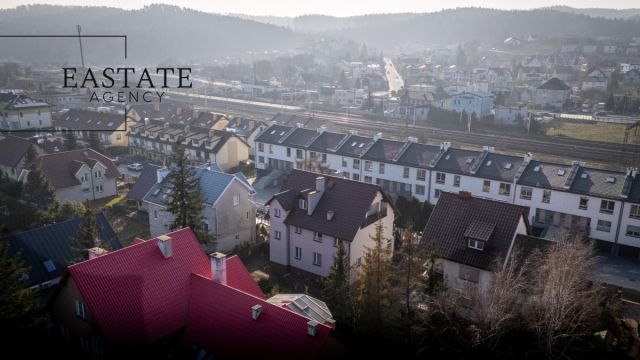 dom wolnostojący, 11 pokoi Rumia, ul. Oliwska. Zdjęcie 1