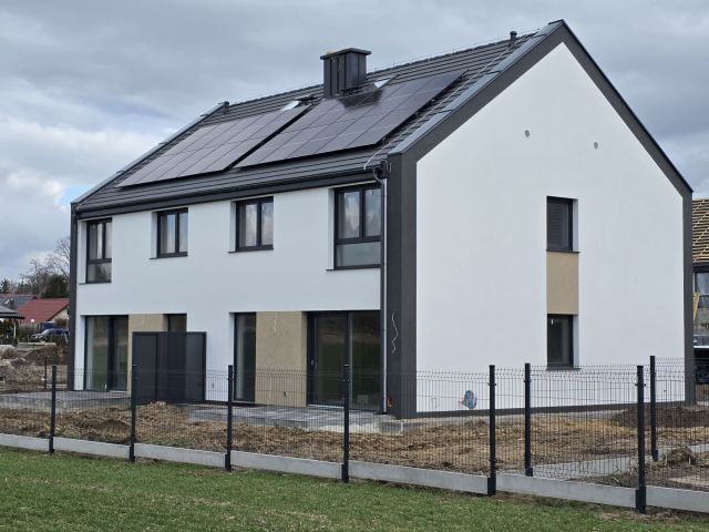 bliźniak, 5 pokoi Łozina, ul. Ogrodowa. Zdjęcie 1