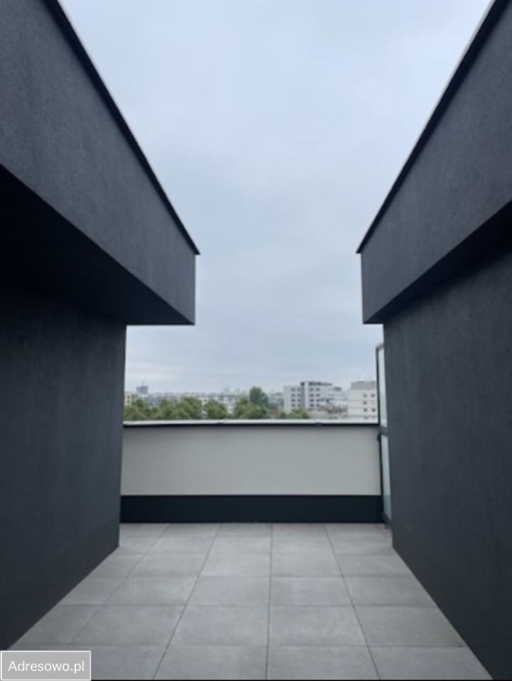Mieszkanie 4-pokojowe Warszawa Praga-Południe, ul. Żupnicza. Zdjęcie 1