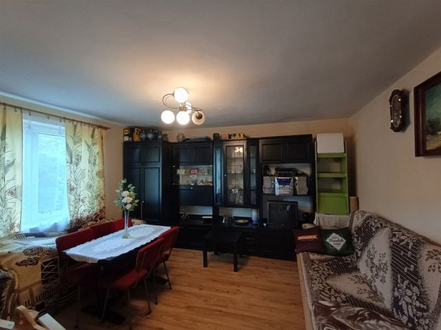 dom wolnostojący, 2 pokoje Lutomiersk. Zdjęcie 5