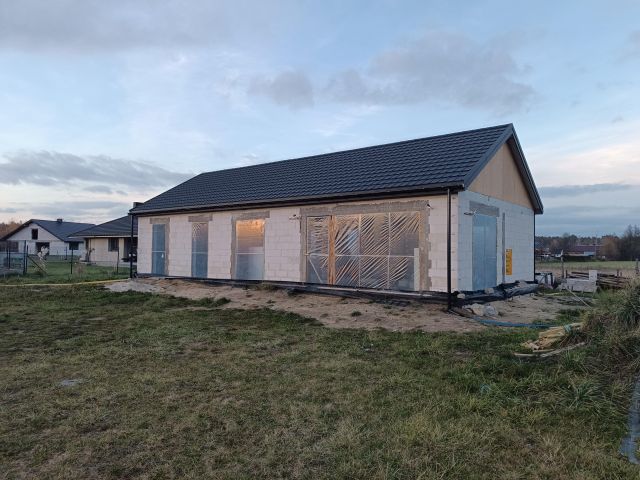 dom wolnostojący, 5 pokoi Tuł, ul. Grechuty. Zdjęcie 1