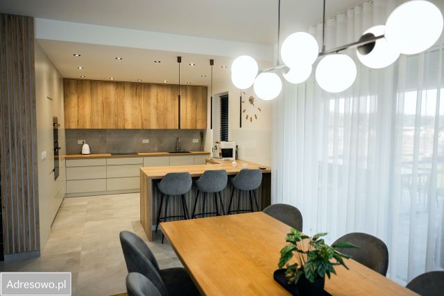 dom wolnostojący, 4 pokoje Maleniska. Zdjęcie 1