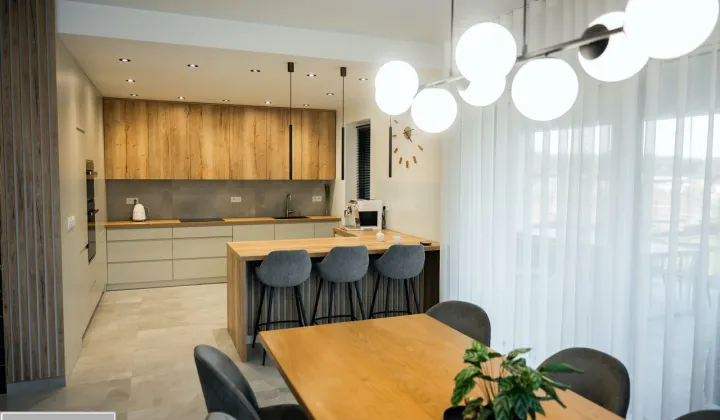 dom wolnostojący, 4 pokoje Maleniska