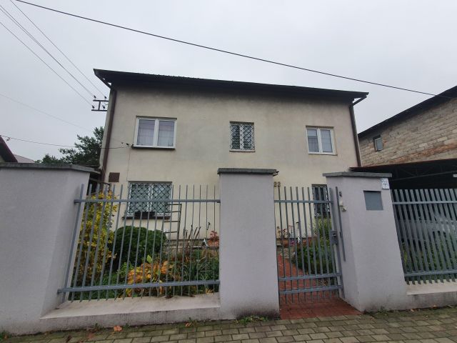 dom wolnostojący, 10 pokoi Warszawa Włochy, ul. Latarnika. Zdjęcie 1