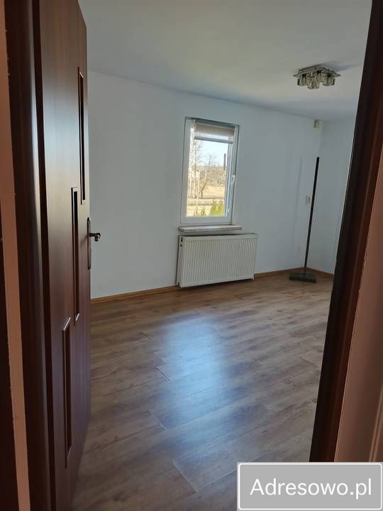 dom wolnostojący, 2 pokoje Majdan Tuczępski. Zdjęcie 4