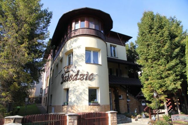 dom wolnostojący, 11 pokoi Krynica-Zdrój, ul. ks. Jerzego Popiełuszki. Zdjęcie 1