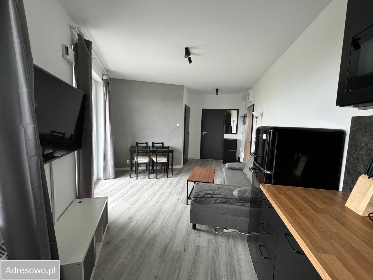 Mieszkanie 2-pokojowe Warszawa Włochy, ul. Szybka. Zdjęcie 1