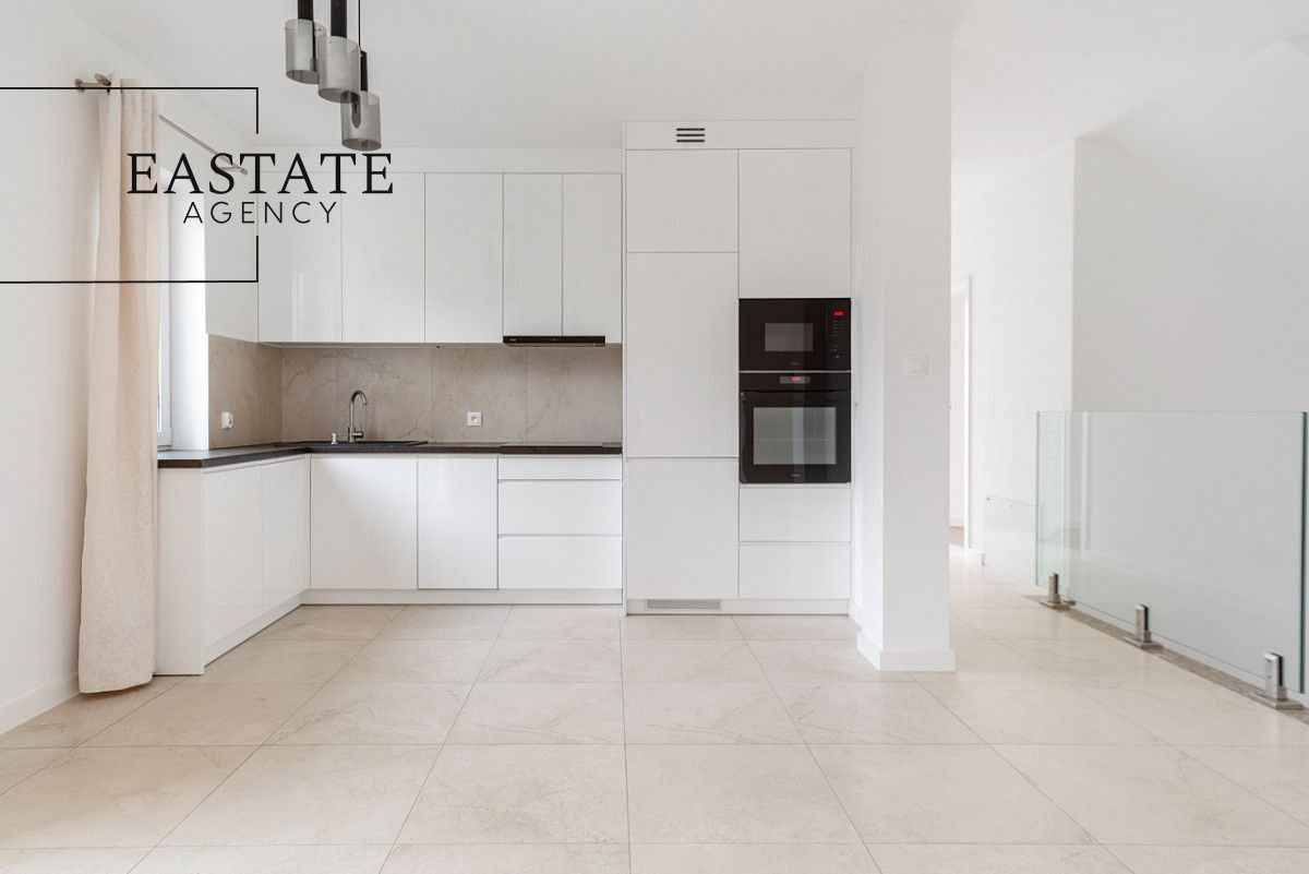 Mieszkanie 4-pokojowe Warszawa Wawer, ul. Henryka Łasaka. Zdjęcie 1