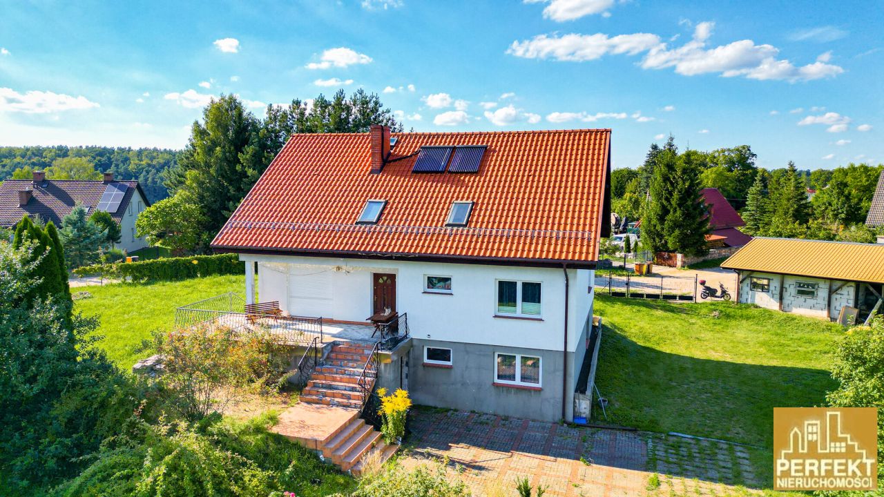 dom wolnostojący, 10 pokoi Ługwałd. Zdjęcie 1