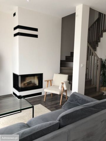 dom szeregowy, 4 pokoje Banino, ul. Rubinowa. Zdjęcie 1