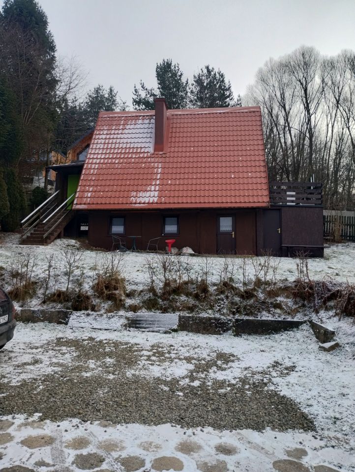 dom wolnostojący, 3 pokoje Brenna Jatny, ul. Słoneczna. Zdjęcie 1
