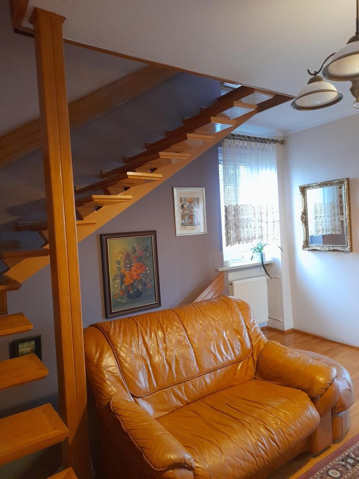 dom wolnostojący, 6 pokoi Wrocław Ołtaszyn, ul. Obrońców Poczty Gdańskiej. Zdjęcie 4