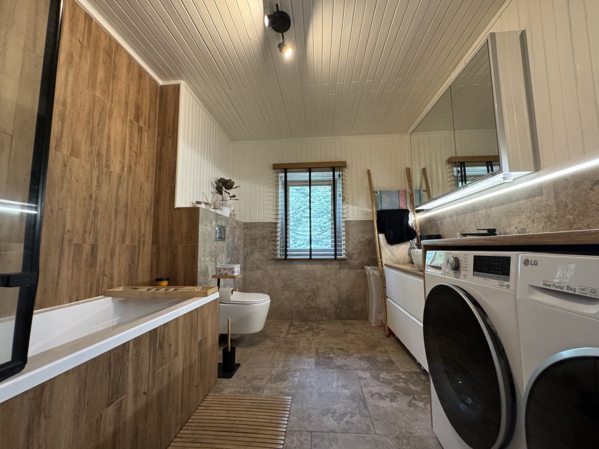 dom wolnostojący, 7 pokoi Jelenia Góra, ul. Adama Mickiewicza. Zdjęcie 11