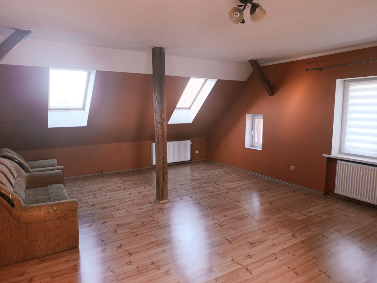 gospodarstwo, 7 pokoi Upadły. Zdjęcie 50