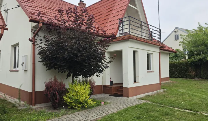 dom wolnostojący, 3 pokoje Roźwienica