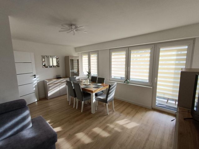 Mieszkanie 3-pokojowe Płock Międzytorze, ul. Braci Jeziorowskich. Zdjęcie 1