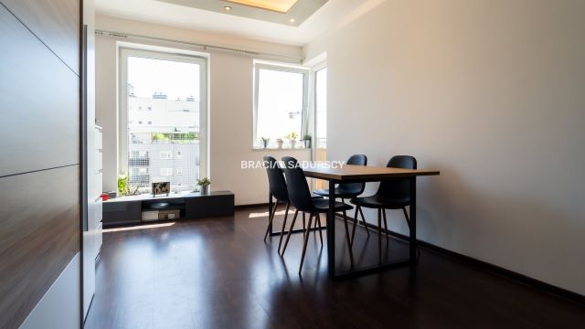 Mieszkanie 2-pokojowe Kraków Podgórze Duchackie, ul. Adama Bochenka. Zdjęcie 3