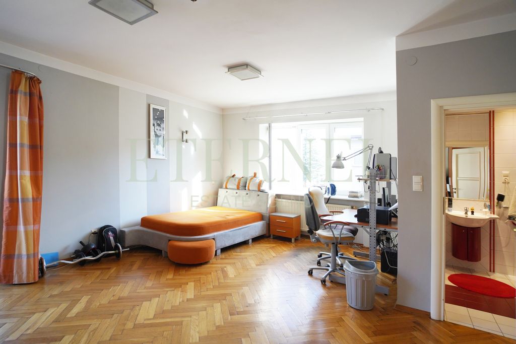 dom wolnostojący, 7 pokoi Kraków Bronowice, ul. Wojciecha Halczyna. Zdjęcie 11