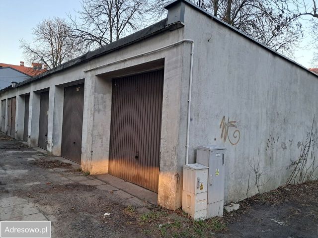 Garaż/miejsce parkingowe Zielona Góra Centrum, ul. 1 Maja. Zdjęcie 1