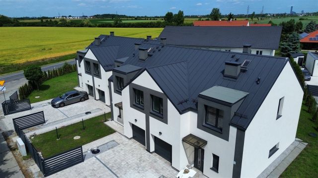 bliźniak, 5 pokoi Biestrzyków. Zdjęcie 1