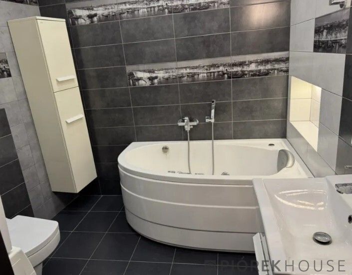 Mieszkanie 3-pokojowe Warszawa Ochota, ul. Bitwy Warszawskiej 1920 r.. Zdjęcie 3